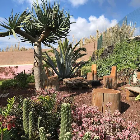 بيت ضيافة Guestready - Volcanic Nature- Sea And Tranquillity 4*